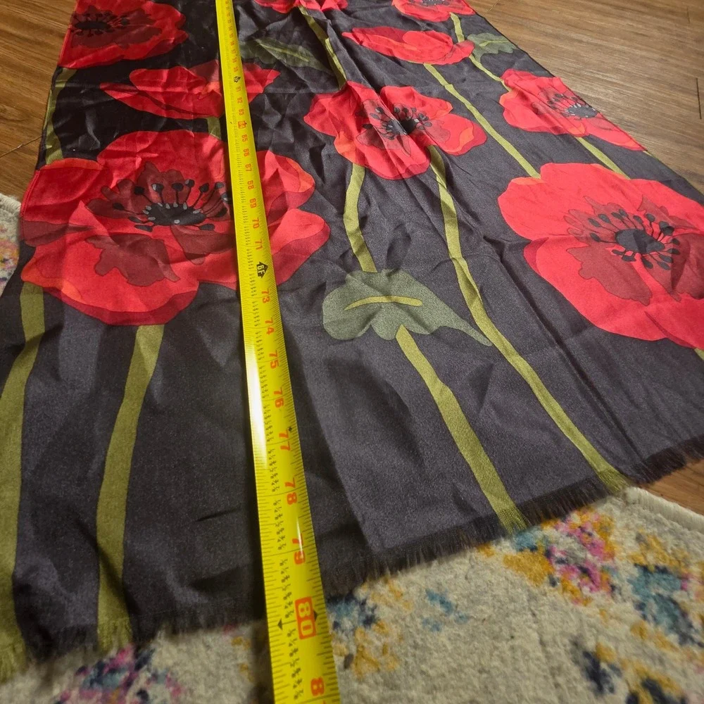 Kate Spade New York Silk Paint The Town Red Poppy Floral Scarf Parisian Chic